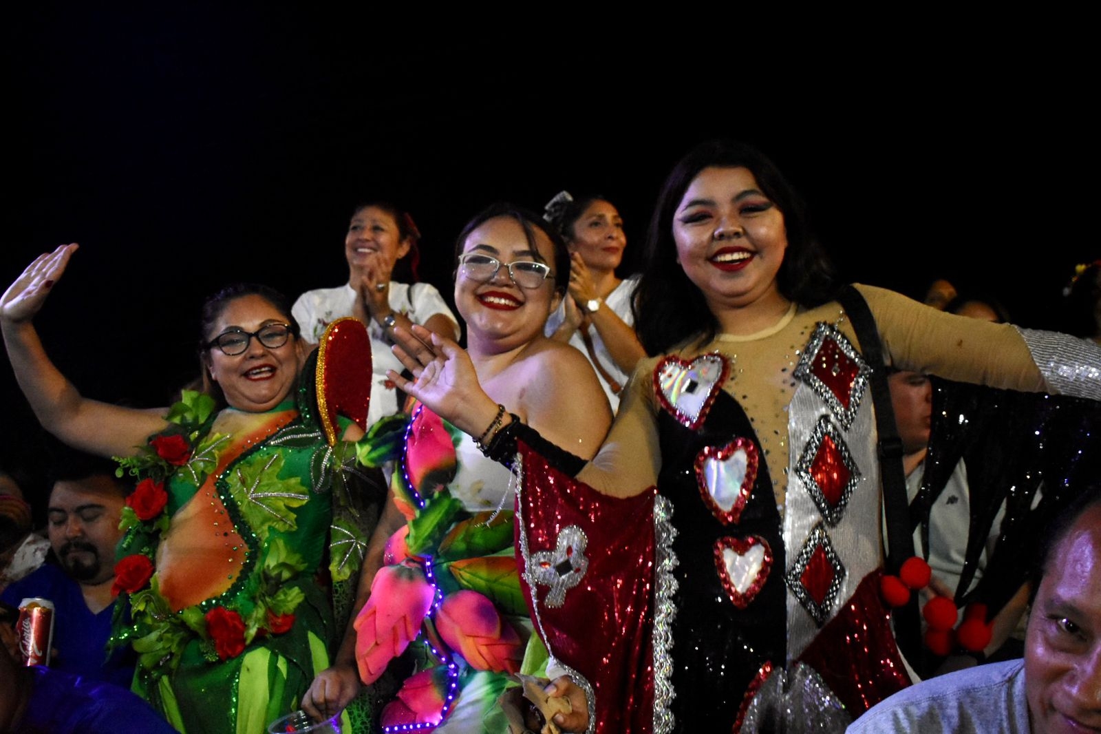 El Lunes Regional se vive con algarabía en el Carnaval de Mérida
