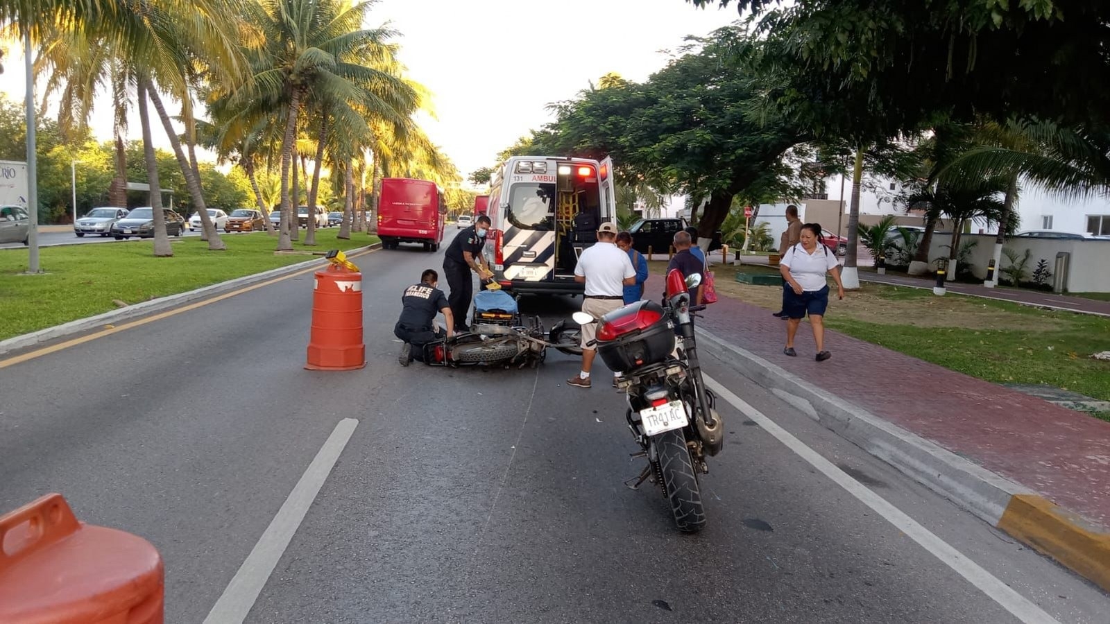 Detienen a motociclista por conducir una unidad con reporte de robo en Cancún