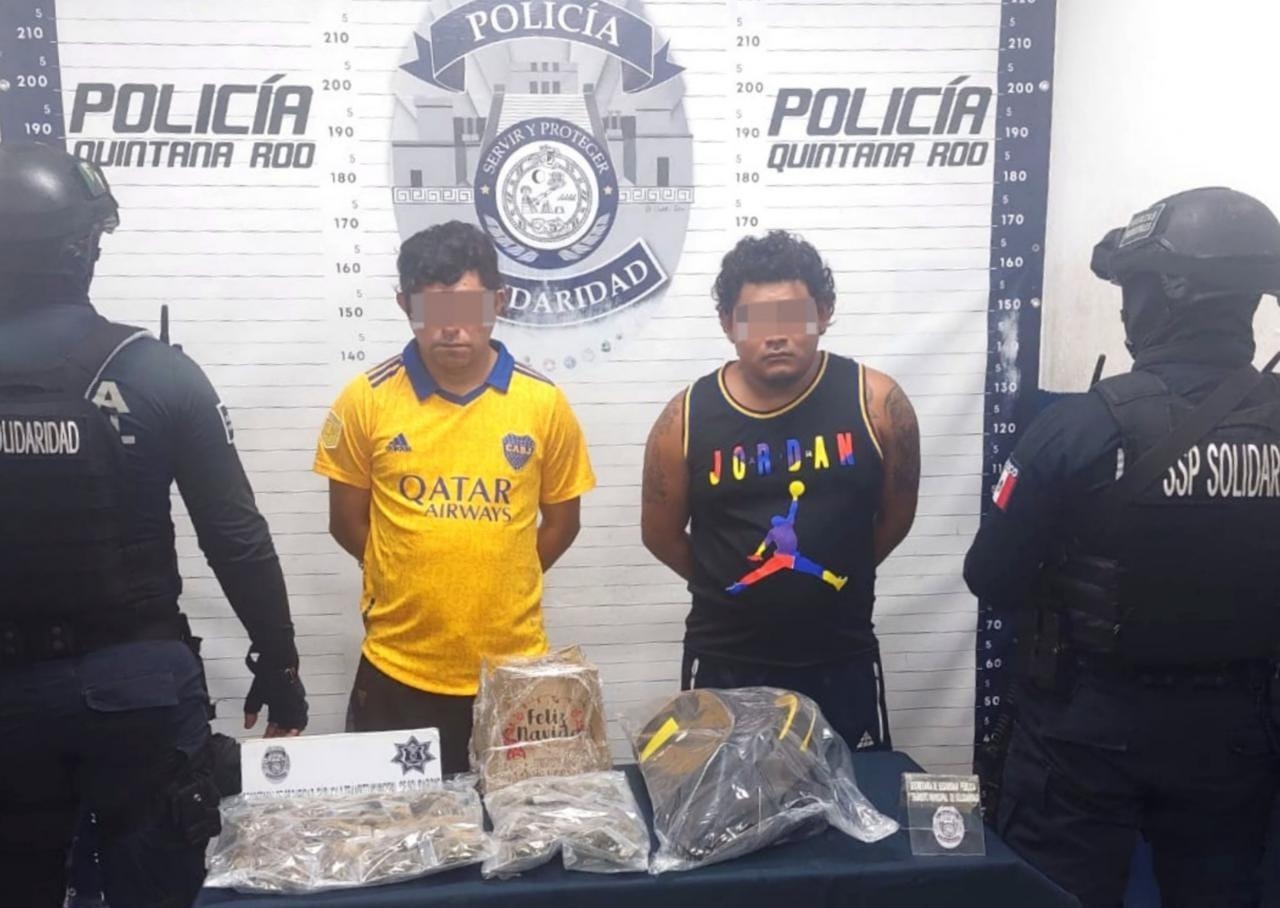Detienen a tres narcomenudistas en Playa del Carmen; aseguran más de 90 dosis de droga