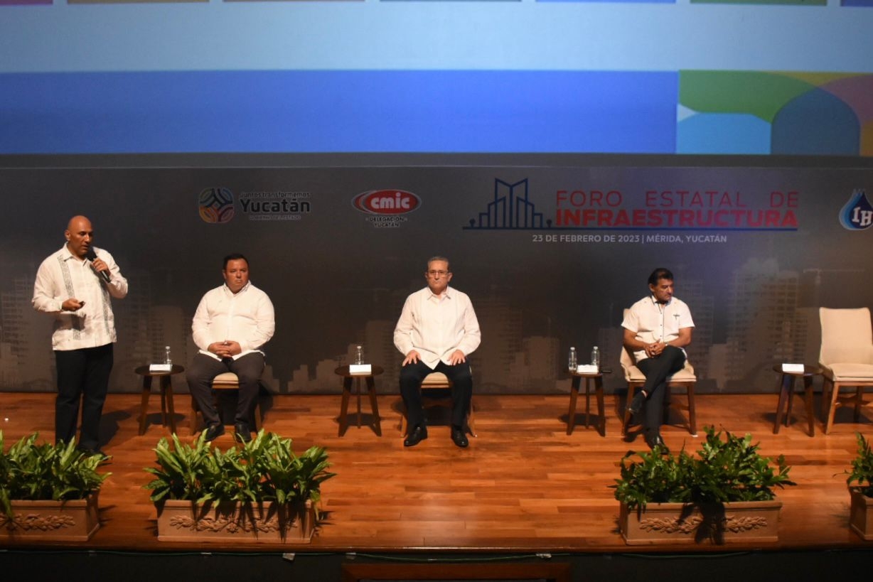 Destacan el IE-TRAM y Va y Ven en el Foro Estatal de Infraestructura de Yucatán 2023