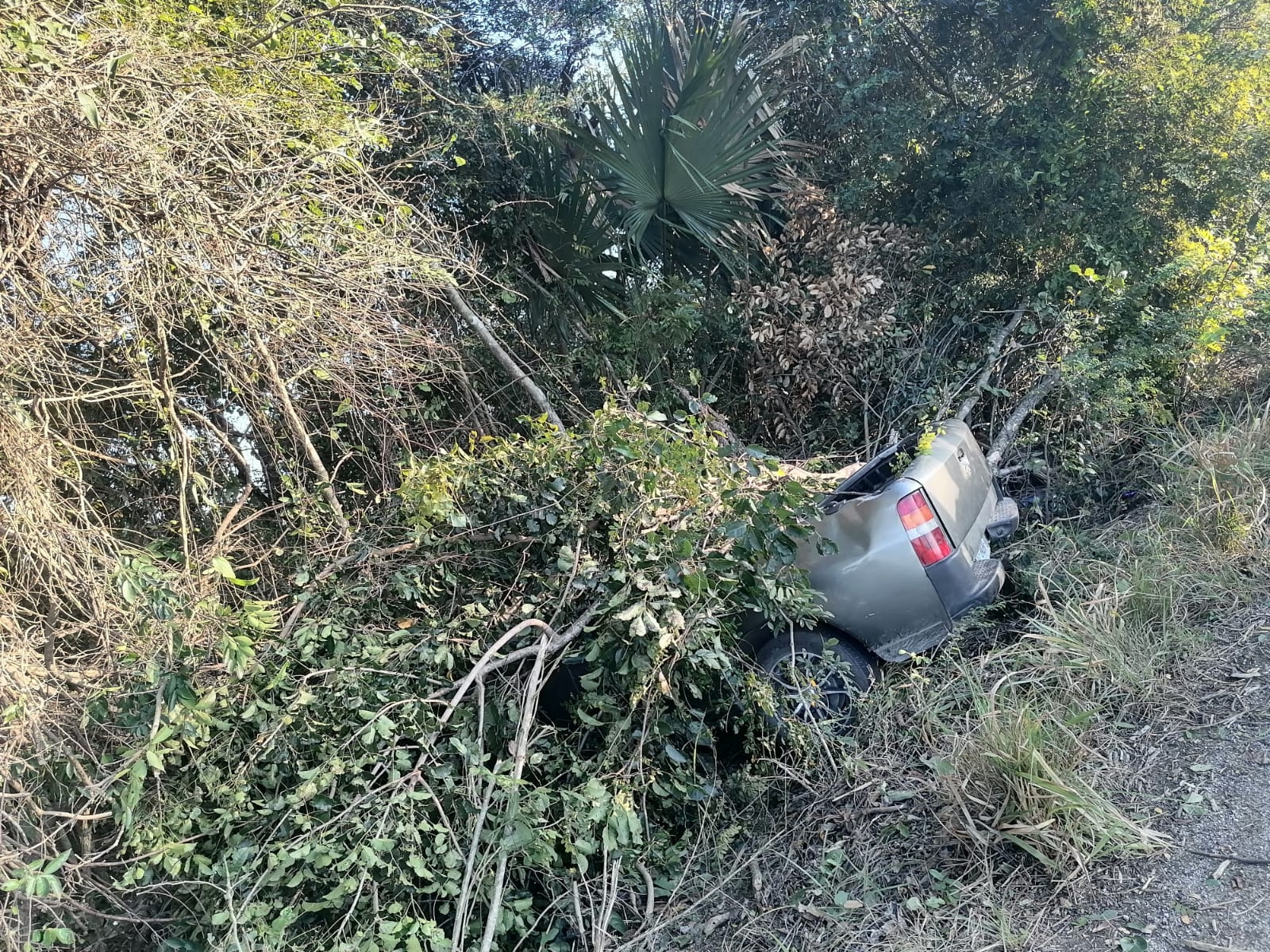Accidente en carretera de Tizimín, deja un muerto y dos heridos graves