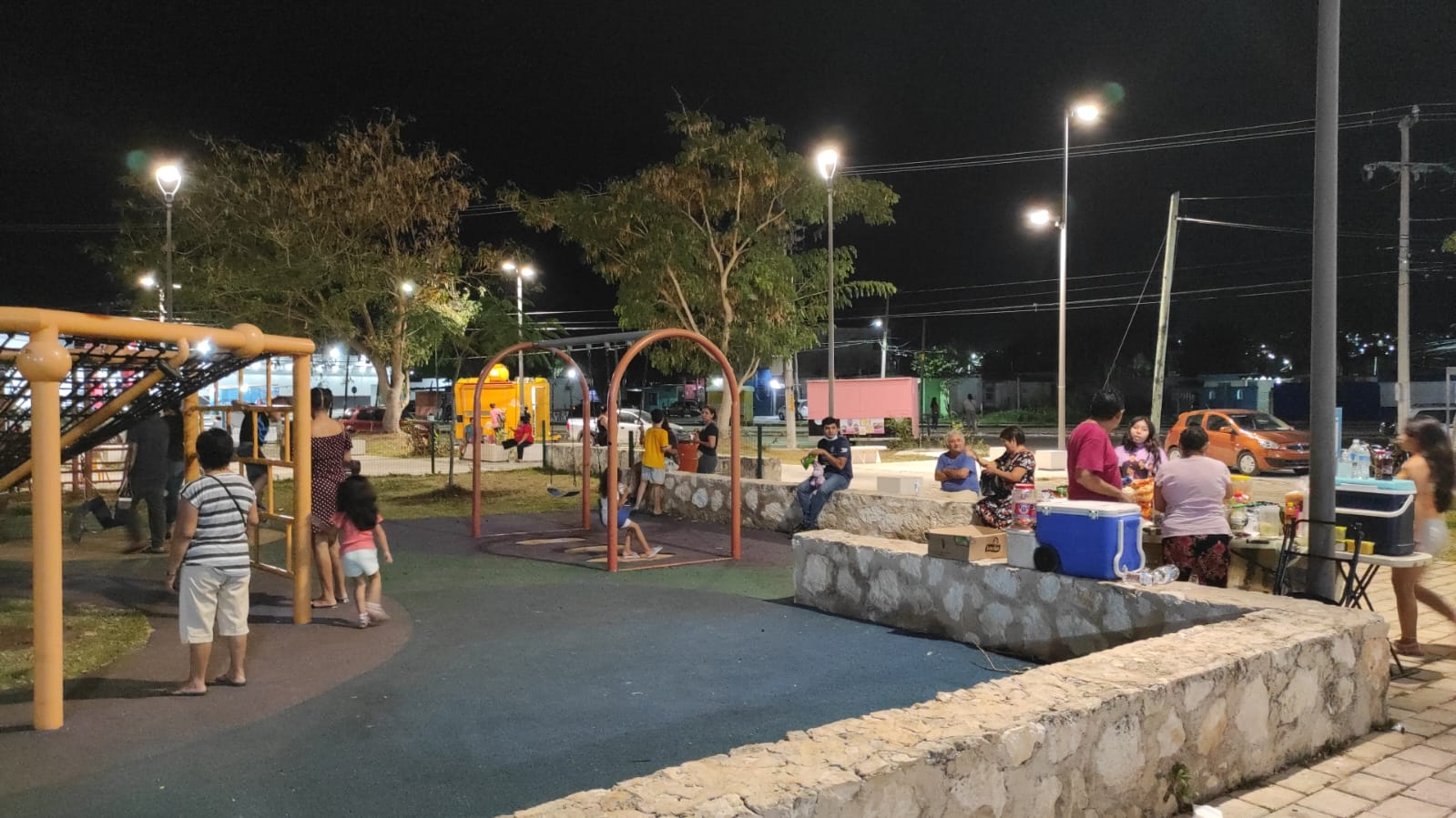 Niños y grandes aprovechan los días libres que les regaló el Carnaval de Campeche