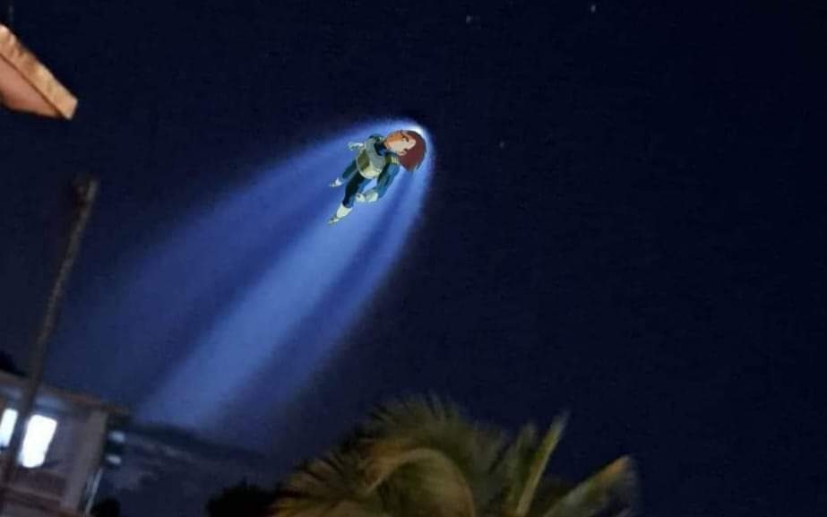 La extraña luz que se vio en el cielo de Mérida generó varios memes