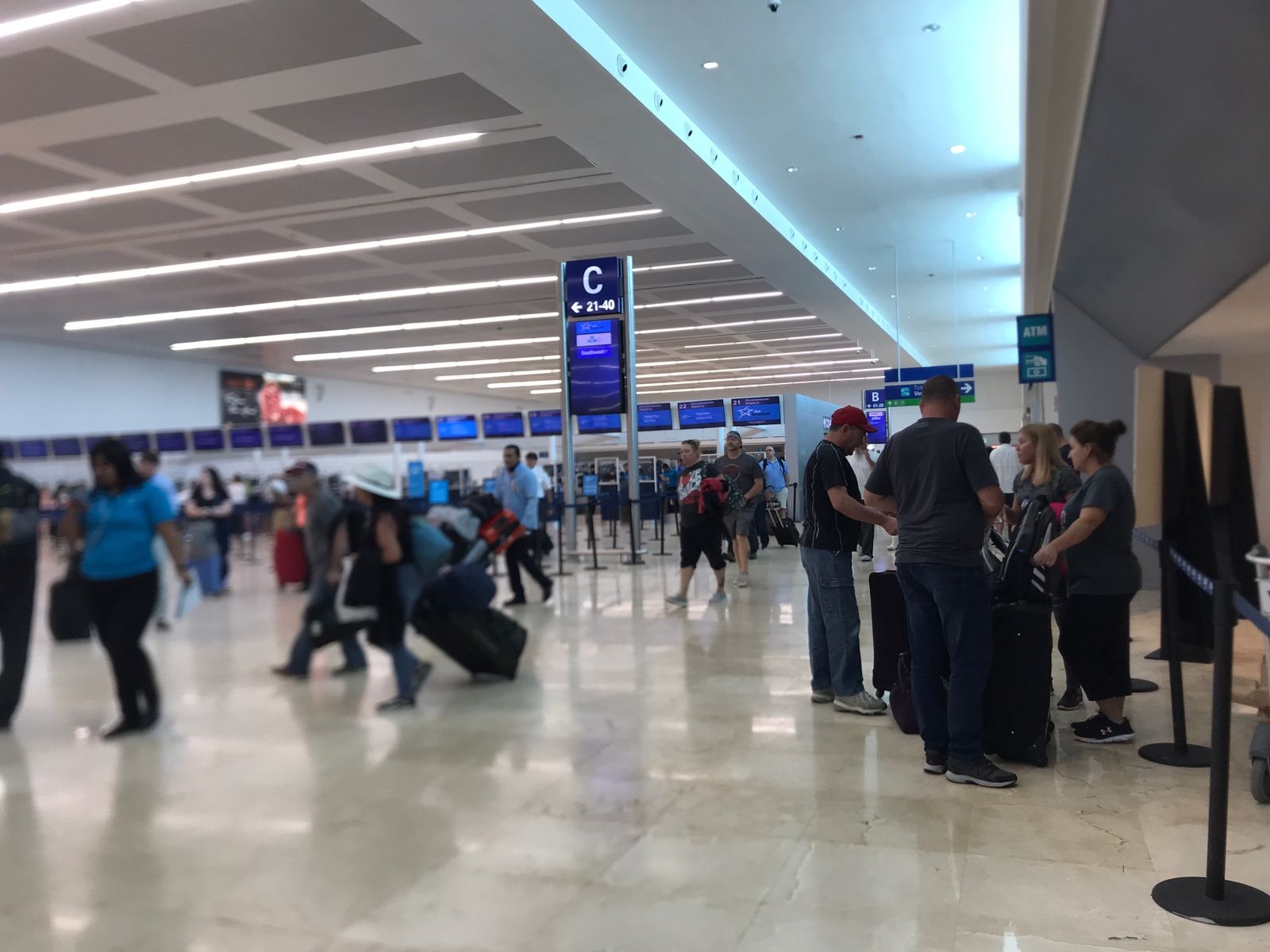 Aeropuerto de Cancún registra 27 vuelos retrasados y dos cancelados