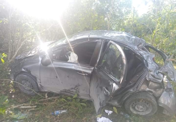 Reportan accidente en la carretera entre Sabancuy y Chekubul; hay lesionados