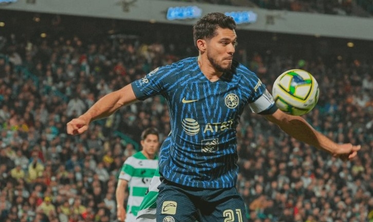 Henry Martín sigue en plan grande, así fue su gol con América contra Santos: VIDEO