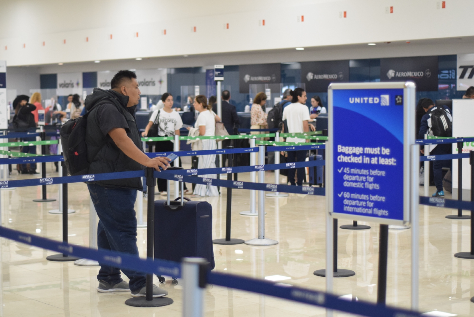 Aeropuerto de Mérida: Después de 5 años, migrante regresa para ver a su familia