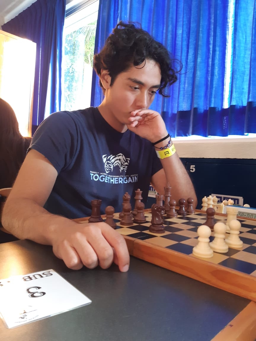 Yucateco se lleva el oro en torneo de ajedrez en Cancún