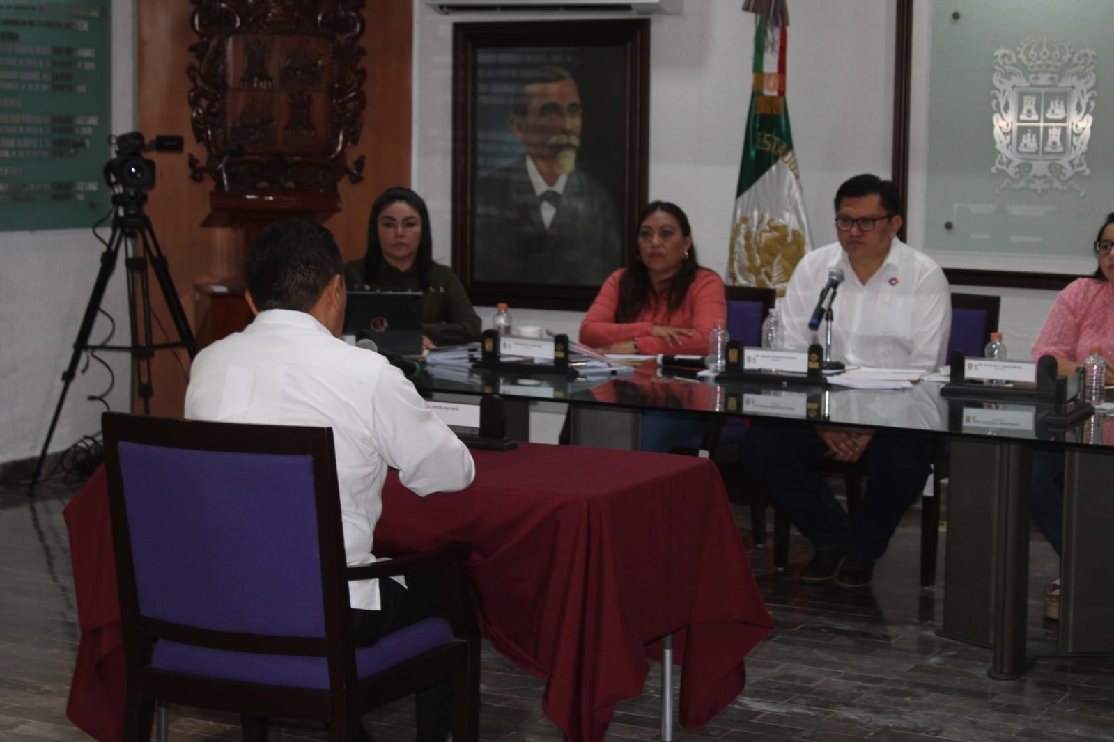 Congreso de Campeche inicia entrevistas para buscar al nuevo 'Zar Anticorrupción'