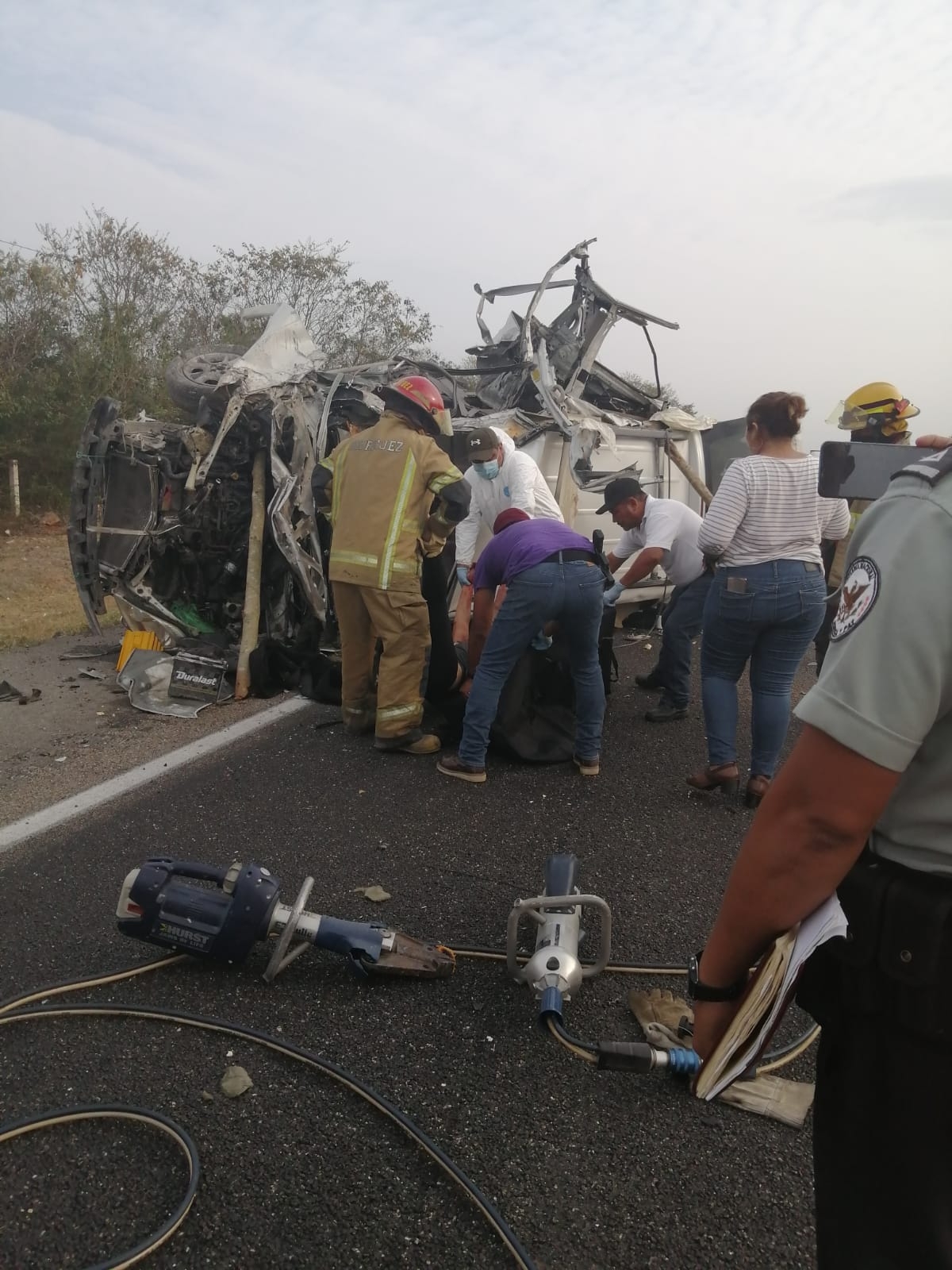 Muere mujer prensada en aparatoso accidente en la vía Mérida-Campeche