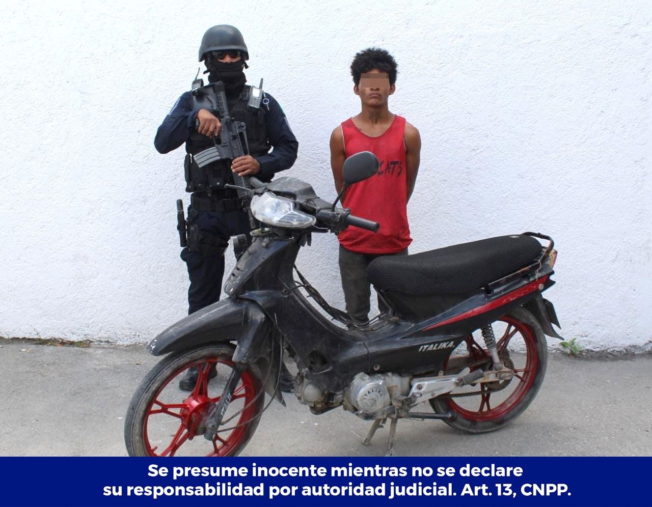 Detienen a un hombre en Cancún y recuperan dos motos robadas