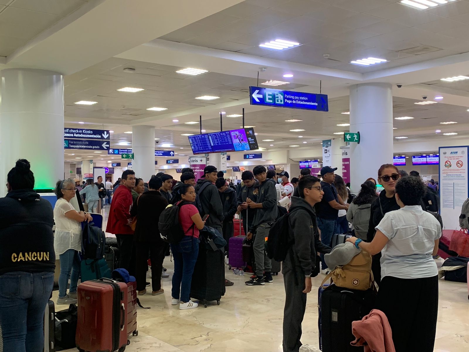 Aeropuerto de Cancún: Equipo de futbol infantil viaja a Aguascalientes para representar a QRoo