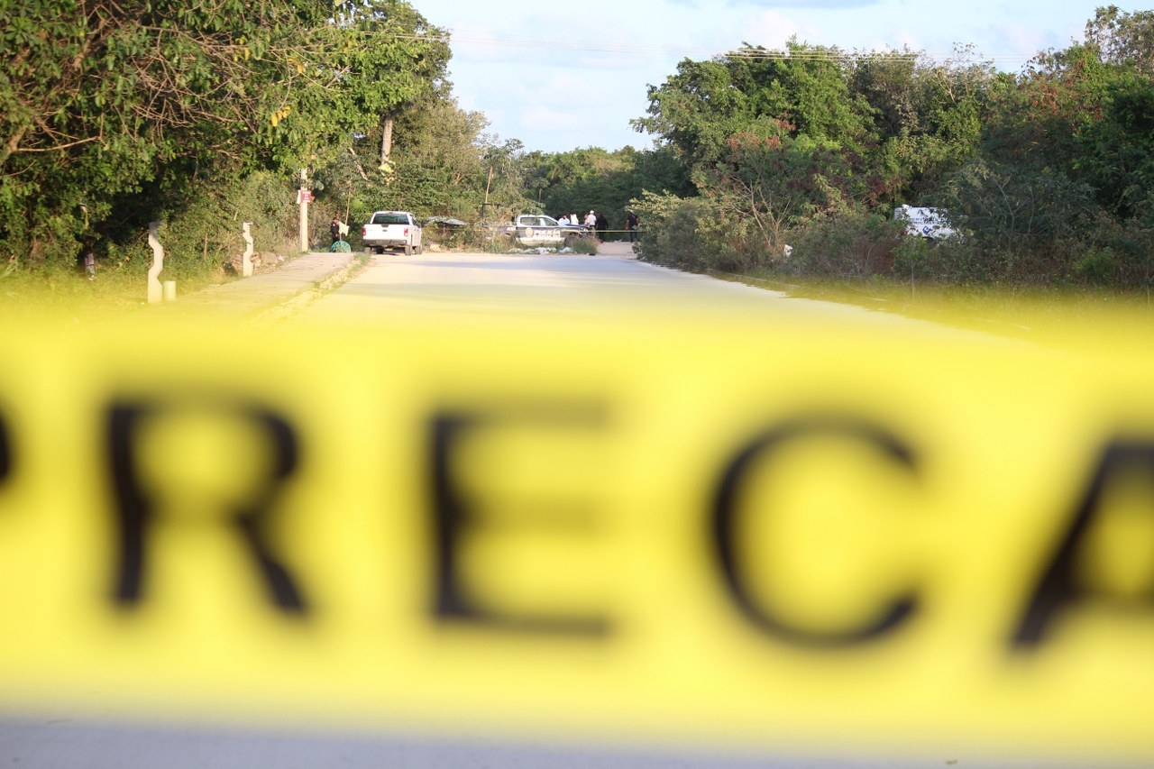 Hallan a una mujer decapitada y mutilada en Gran Santa Fe, en Cancún