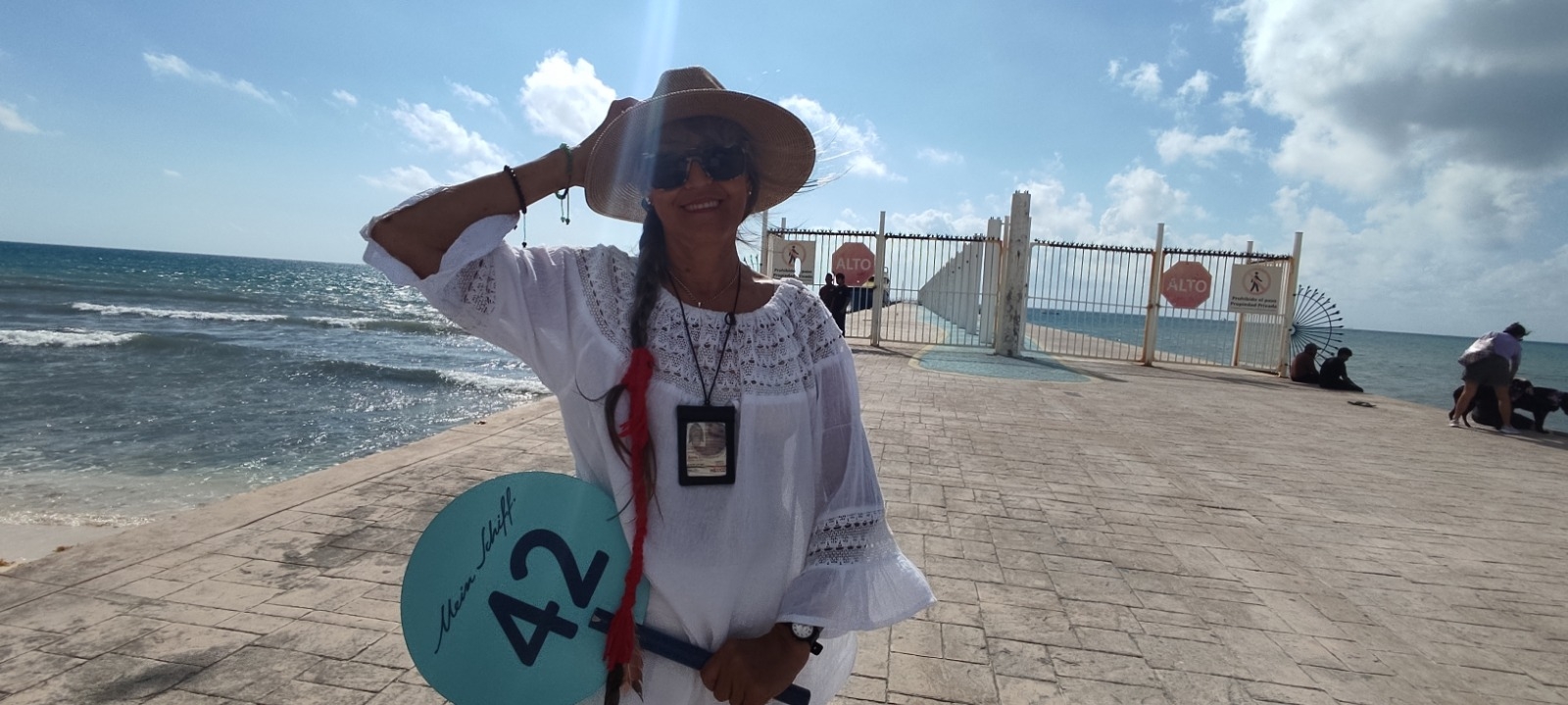 Rosalía Ramírez guió a los turistas alemanes a la zona arqueológica de Coba