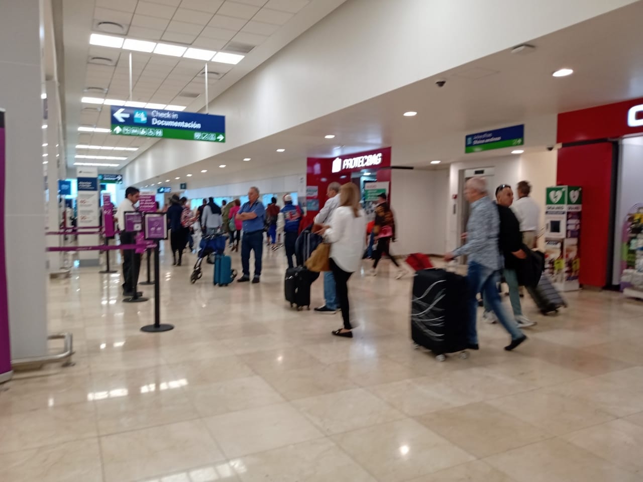 Vuelos madrugadores en el aeropuerto de Mérida, sin afectaciones por neblina este jueves