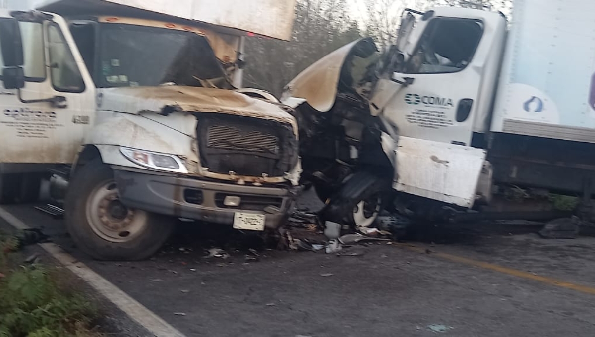 Choque entre dos camiones en la vía Mérida-Valladolid deja un muerto