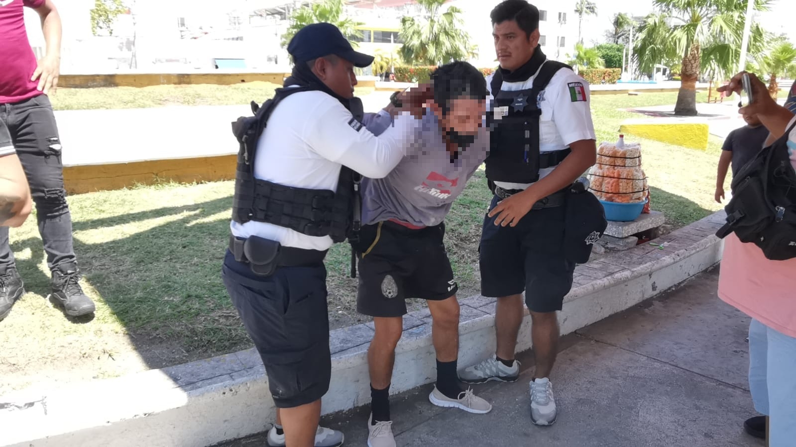 Hombre acosa sexualmente a dos menores en el malecón de Ciudad del Carmen