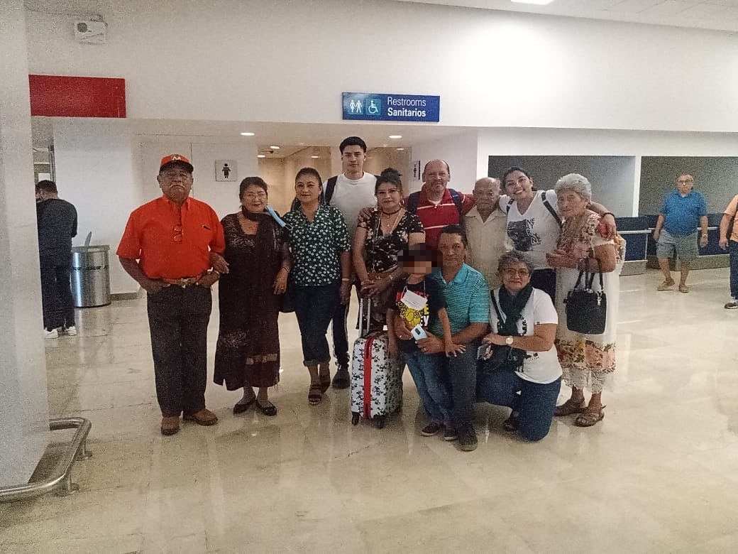 Aeropuerto de Mérida: Después de 24 años regresa migrante a Oxkutzcab