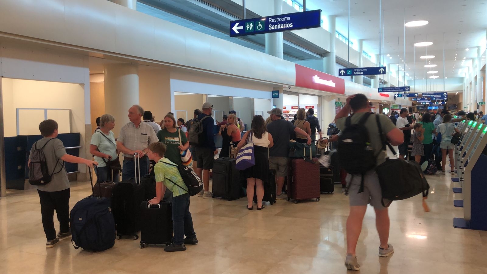 Aeropuerto de Cancún se prepara para Semana Santa: EN VIVO