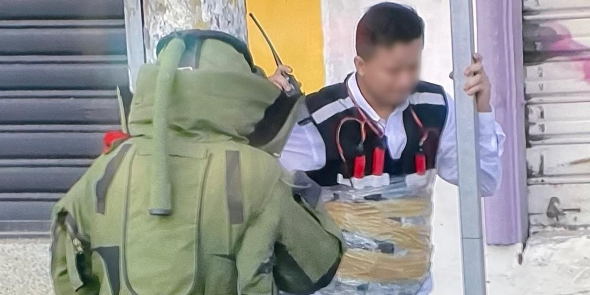 Policía de Ecuador logra desactivar explosivos del cuerpo de un hombre en Guayaquil