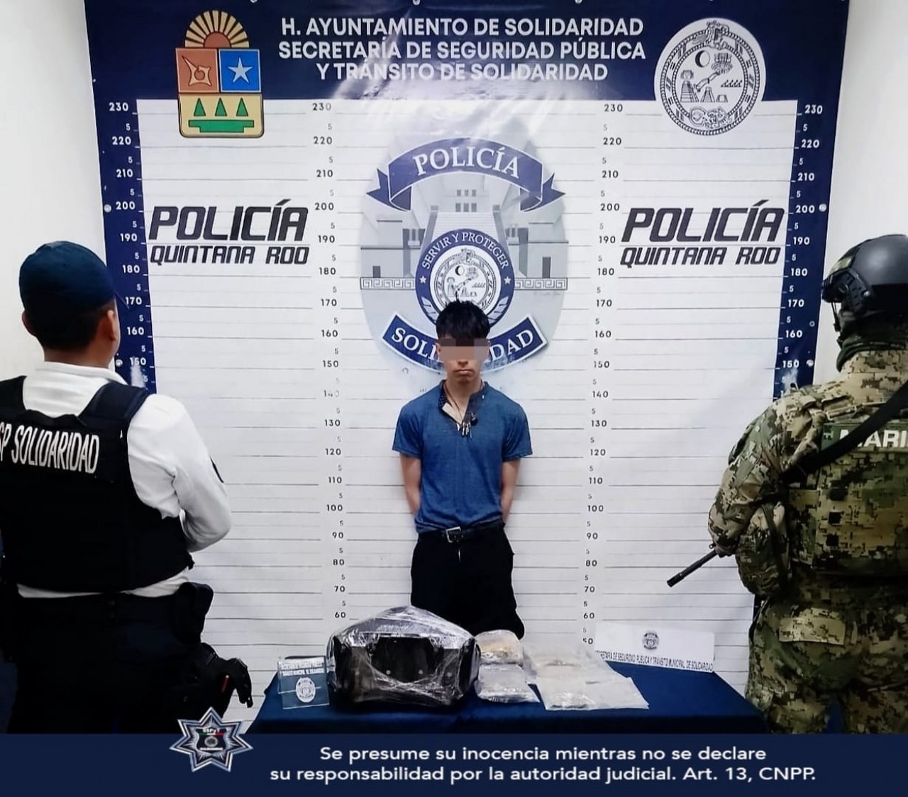 Detienen a dos narcomenudistas en Playa del Carmen; aseguran un envoltorio con droga