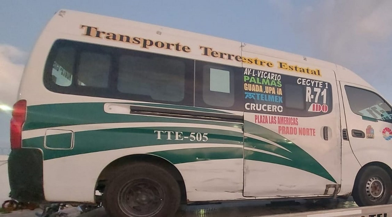 Pasajeros retienen a chofer de transporte en Cancún, Quintana Roo
