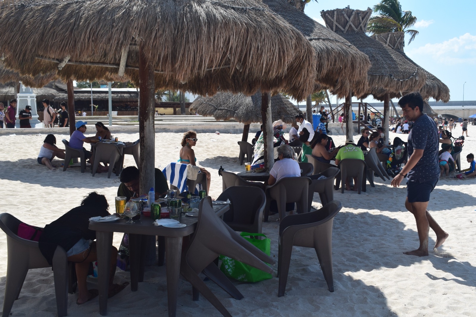 En Progreso, advierten de estafas a turistas con el filete de basa; afecta a la salud