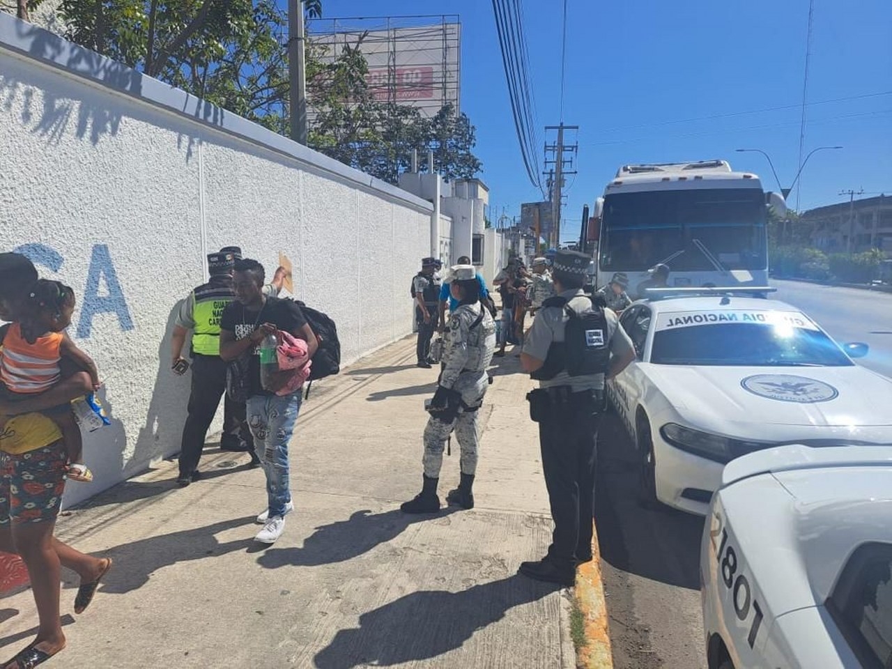 Detienen a migrantes en Nuevo León por dedicarse al robo de comercios