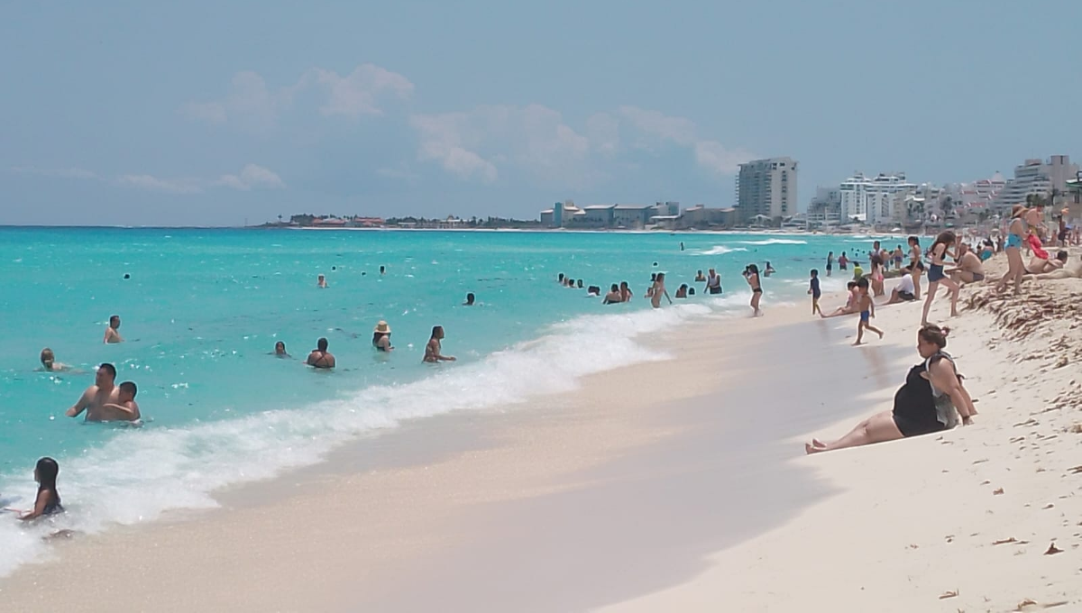 Poca afluencia de personas fue la que se registró en los diferentes arenales de la Zona Hotelera de Cancún
