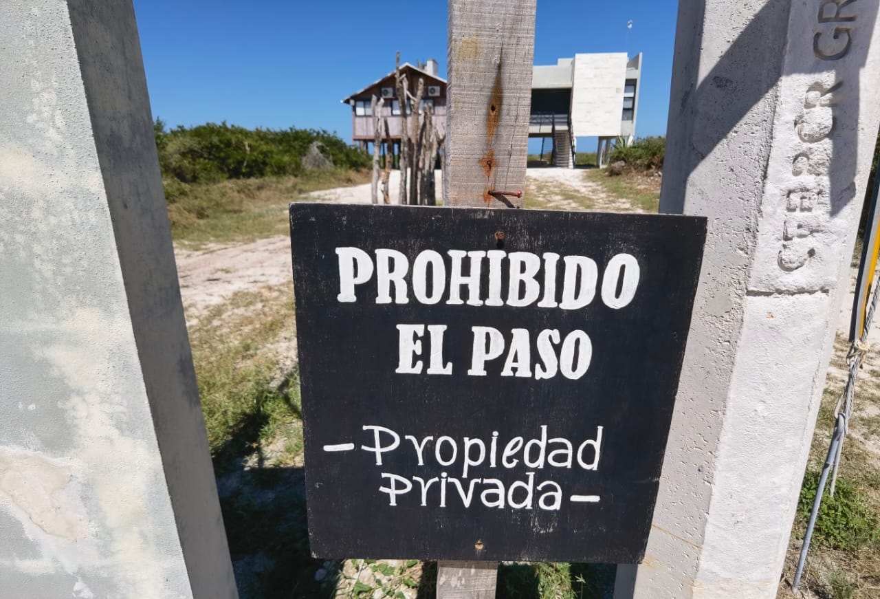 Paraíso Sisal: ¿Por qué la inmobiliaria de los Hermanos Campos Agüero no puede vender terrenos con playa privada?