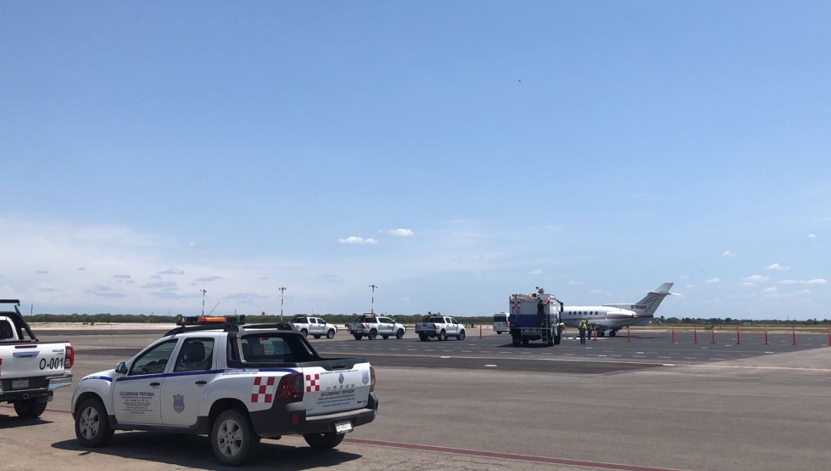Aterriza avión cazahuracanes en el aeropuerto de Mérida: EN VIVO
