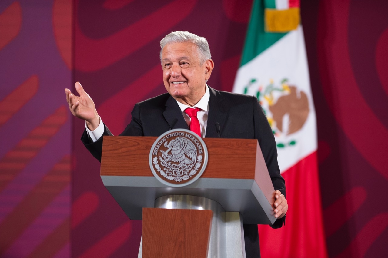 AMLO anuncia acciones de rescate al sistema de salud en México