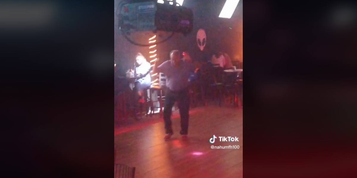 Adulto mayor roba el show con increíble baile en Tampico
