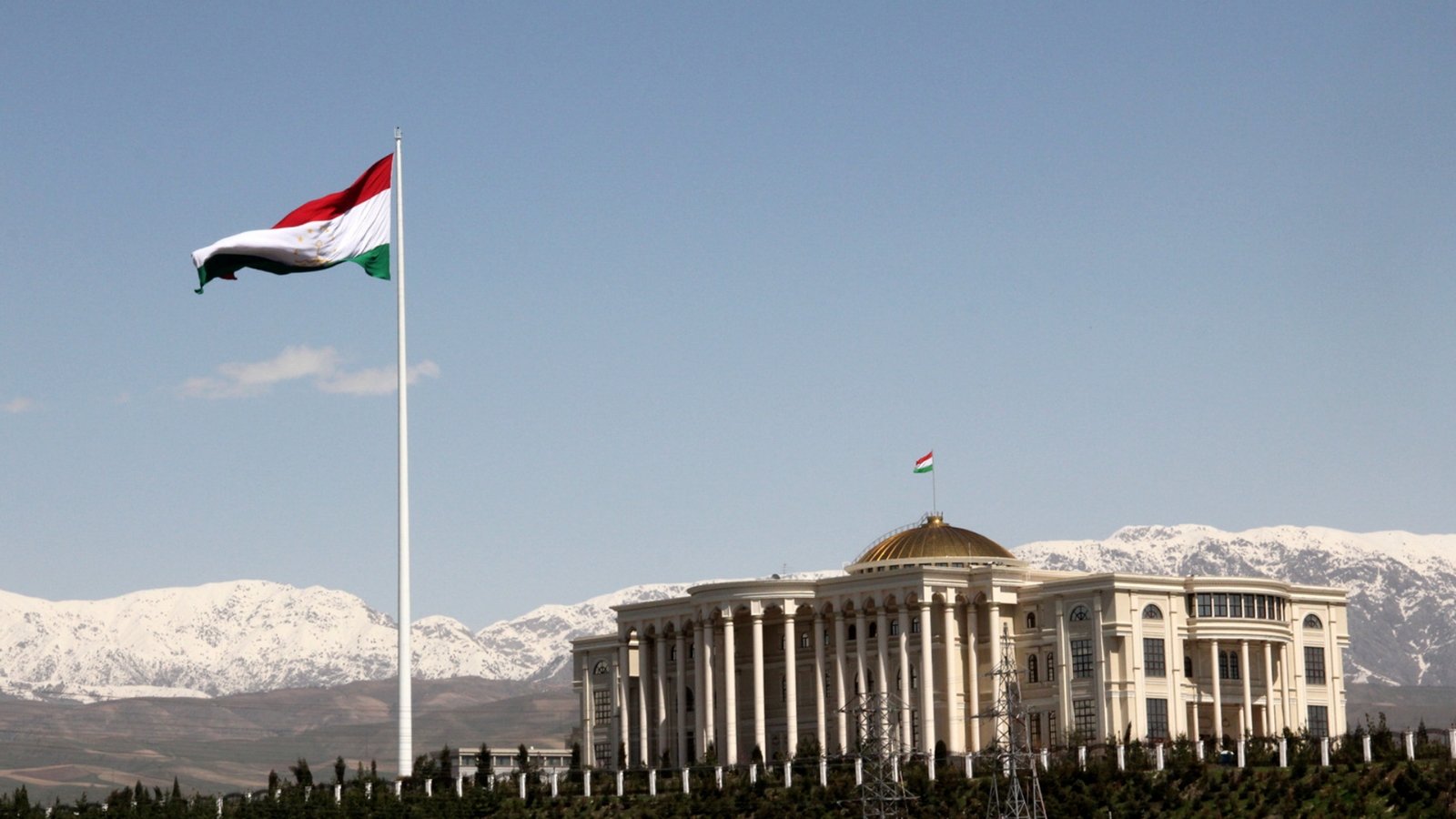 ¿Dónde es Tayikistán, país que compró a México el avión presidencial?