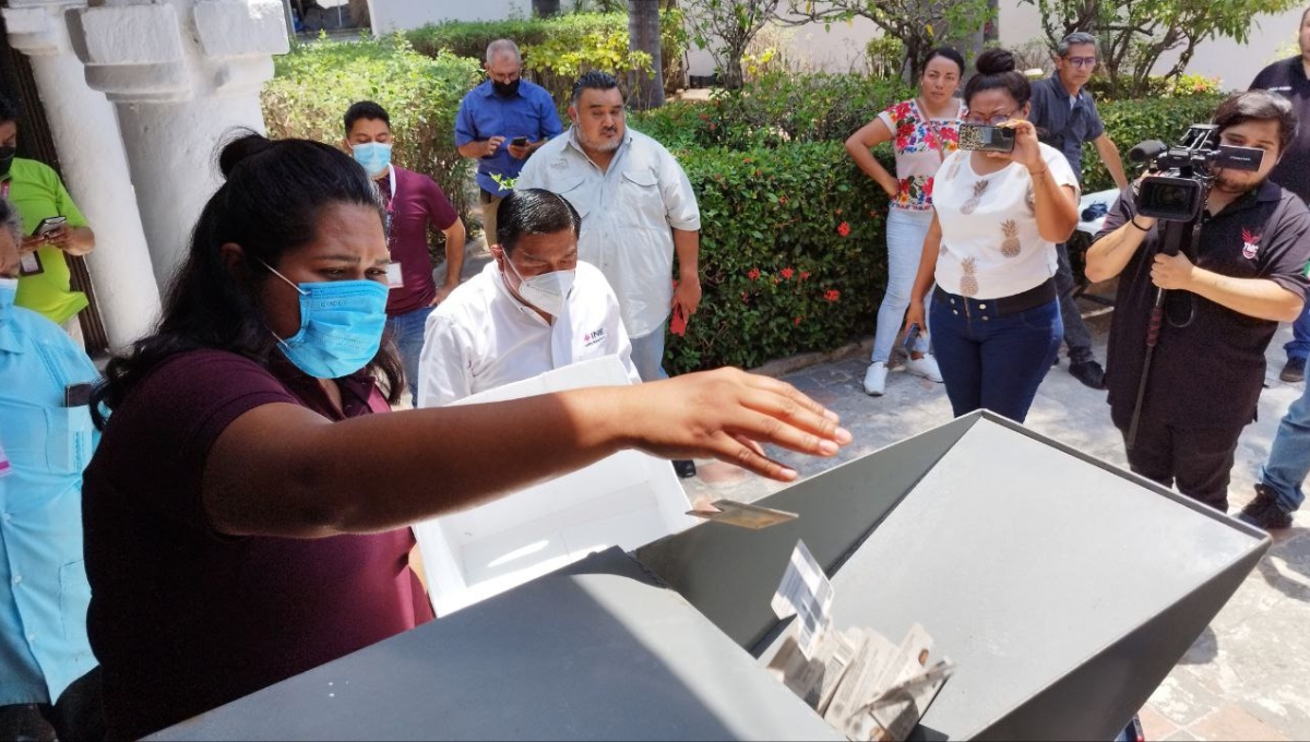 INE de Campeche destruye más de 26 mil credenciales de elector retiradas