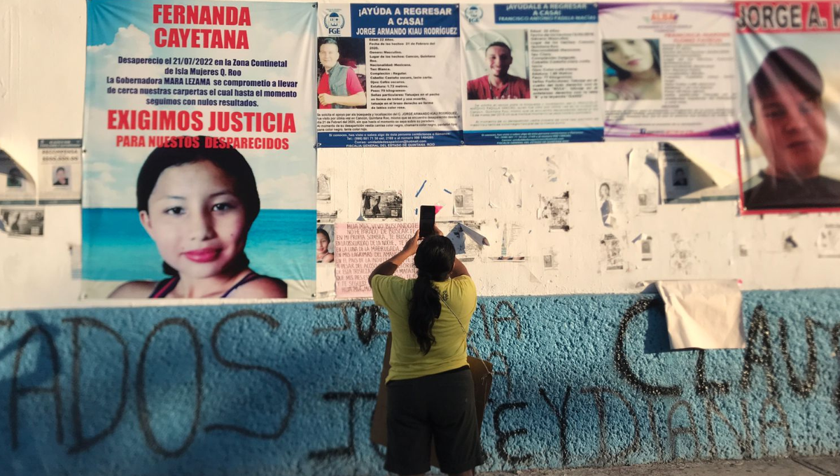 Madre de Fernanda Cayetana se manifiesta afuera de la FGE en Cancún; exige avances en el caso