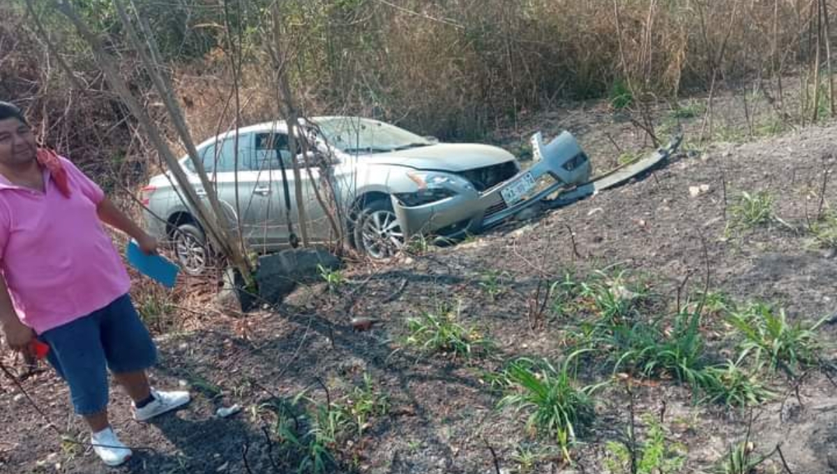 El conductor resultó ileso, mientras que el auto presentó daños materiales