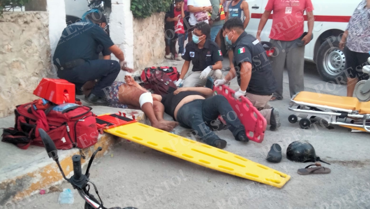 Chocan dos motos en Izamal; dos jóvenes resultaron heridos de gravedad