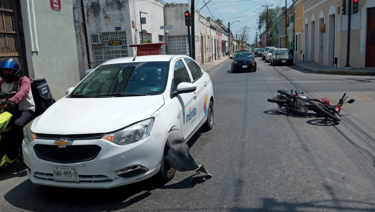Empleado del Ayuntamiento de Mérida atropella a un motociclista en el Centro