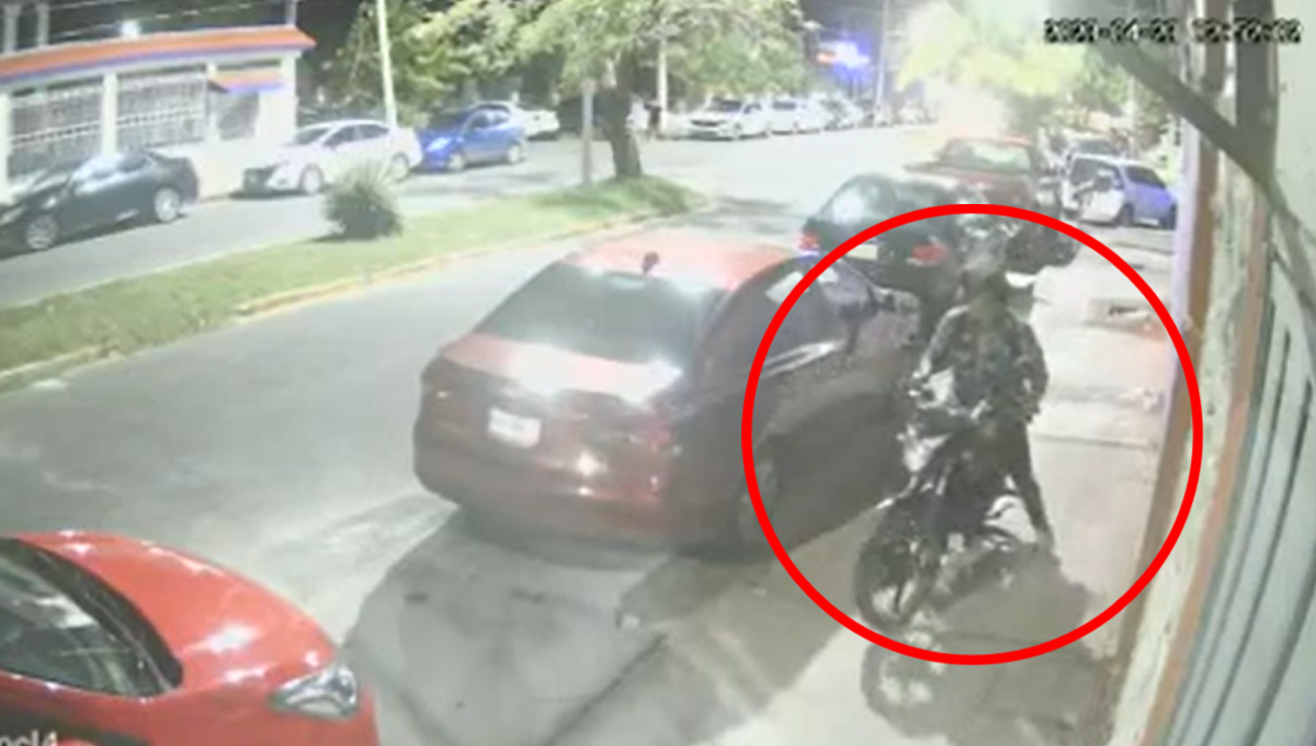 Captan modus operandi de un ladrón de motocicletas en Chetumal: VIDEO