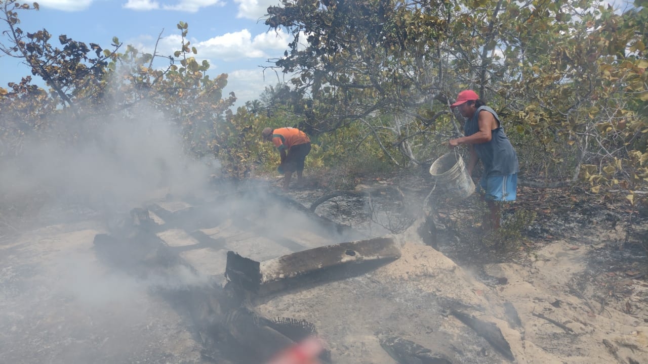 Pescadores furtivos queman lanchas por ser expuestos en Litoral Oriente, Yucatán