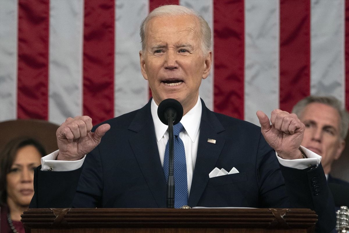 Joe Biden se confunde y dice que Vladimir Putin está perdiendo la guerra en Irak