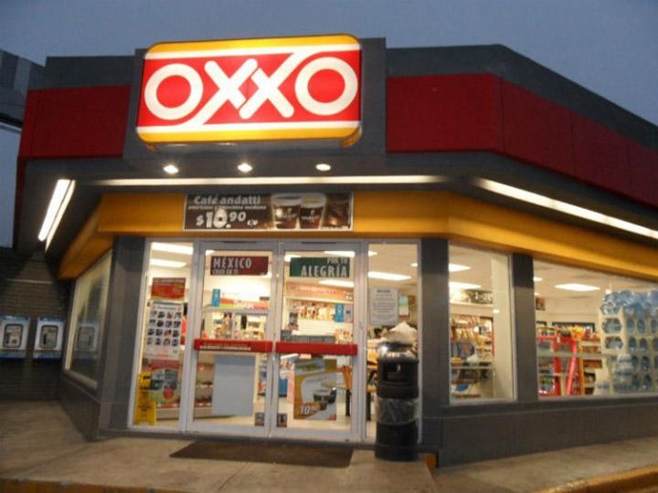 Este es el Oxxo “más peligroso” de México; tiene una puerta blindada y sin ventanas: VIDEO