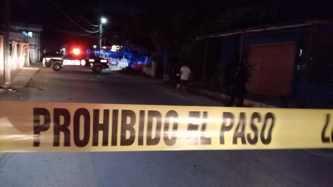 Mujer víctima de ataque armado en Cancún muere hospitalizada