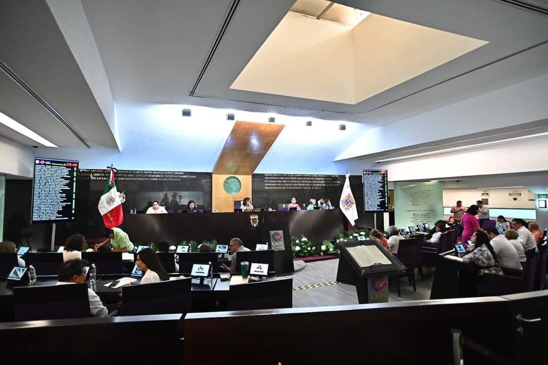 Alejandro Gómez Cazarin cuestionó los salarios de los diputados de Campeche