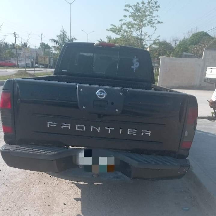 Aseguran camioneta con reporte de robo en Candelaria, Campeche