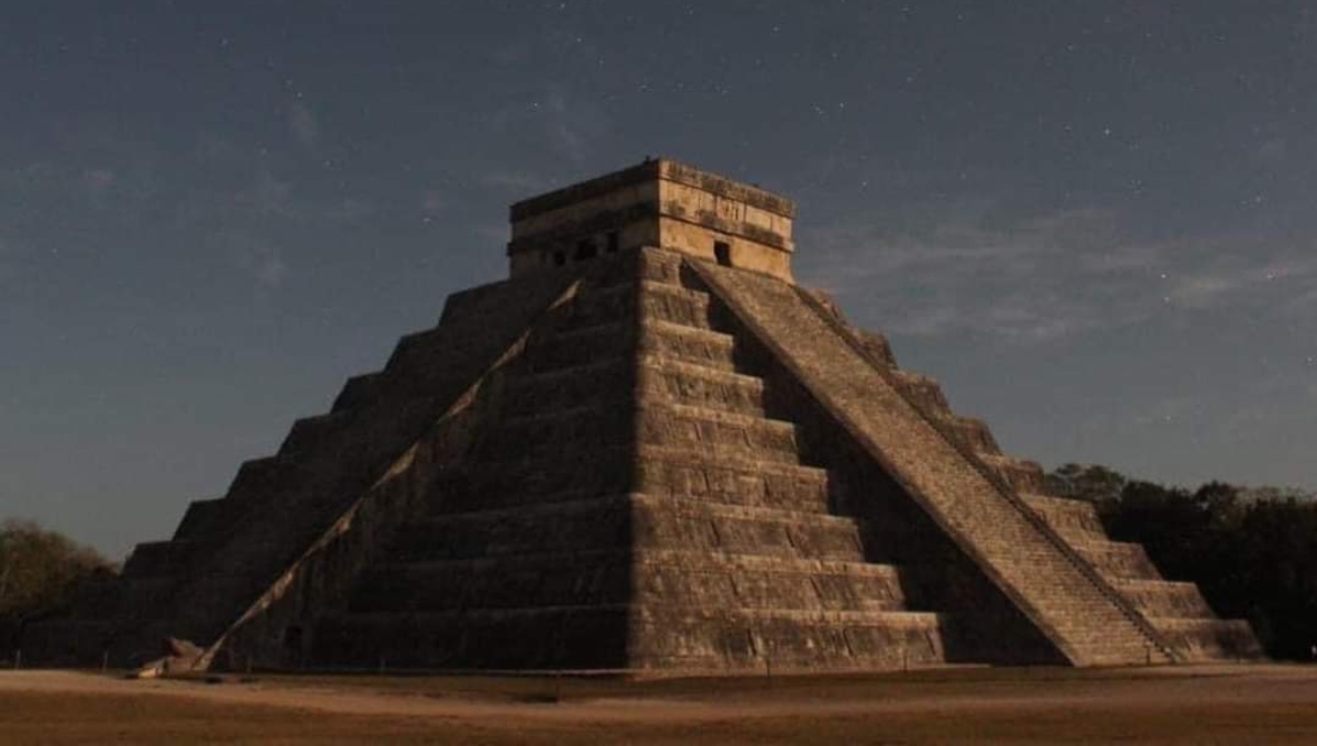 ¿Kukulcán descendió de noche? Así fue el espectáculo en Chichén Itzá