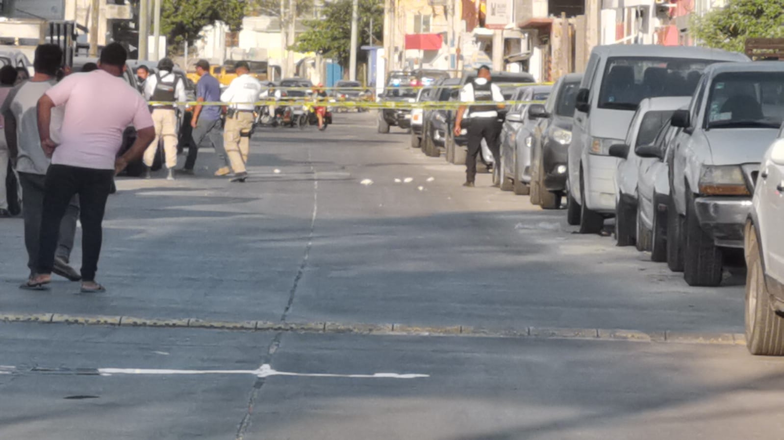 Asesinan a balazos a un hombre mientras conducía su automóvil en Ciudad del Carmen