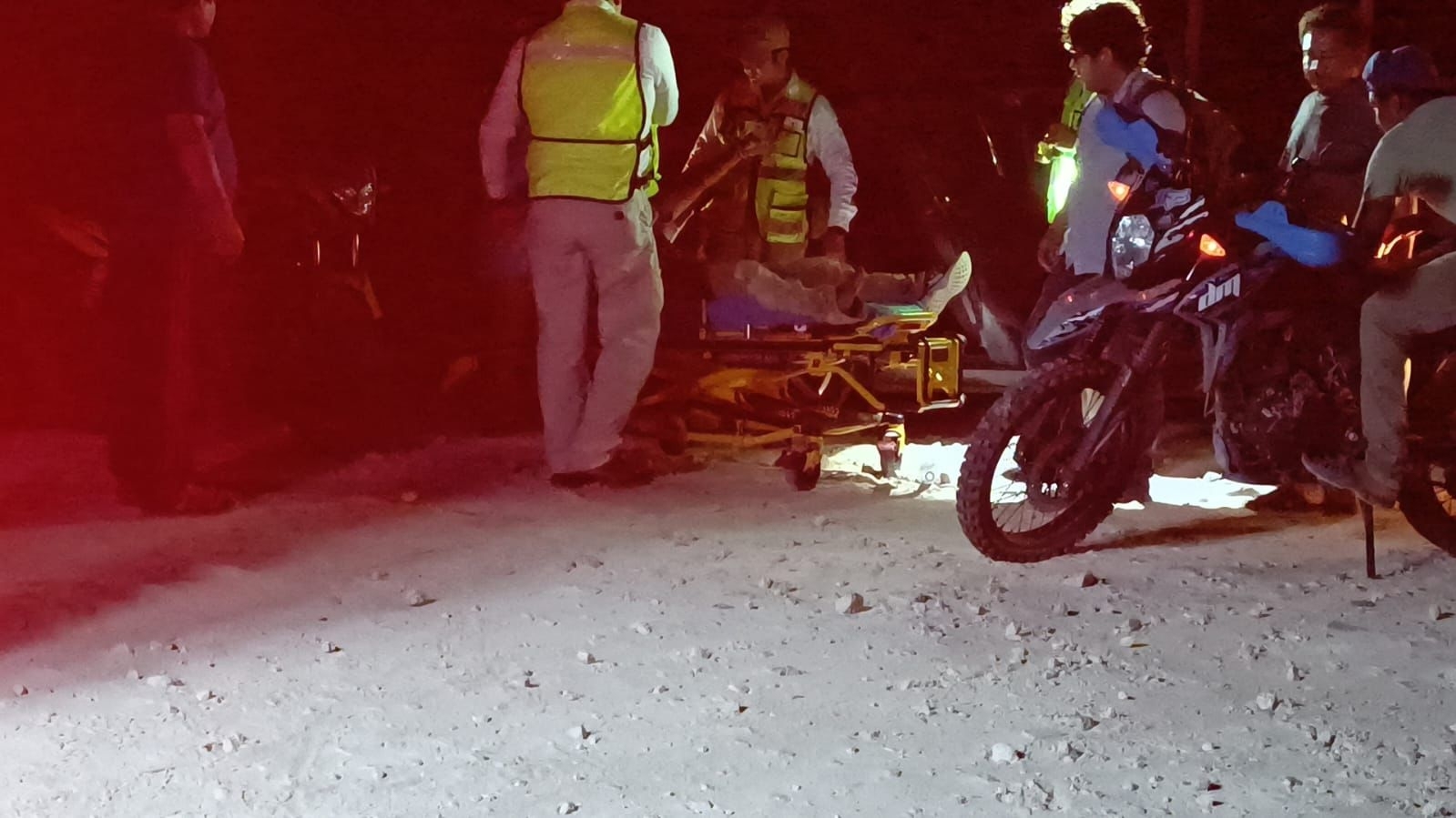 Motociclista ebrio se estrella de frente contra un auto en la vía Campeche-Hopelchén