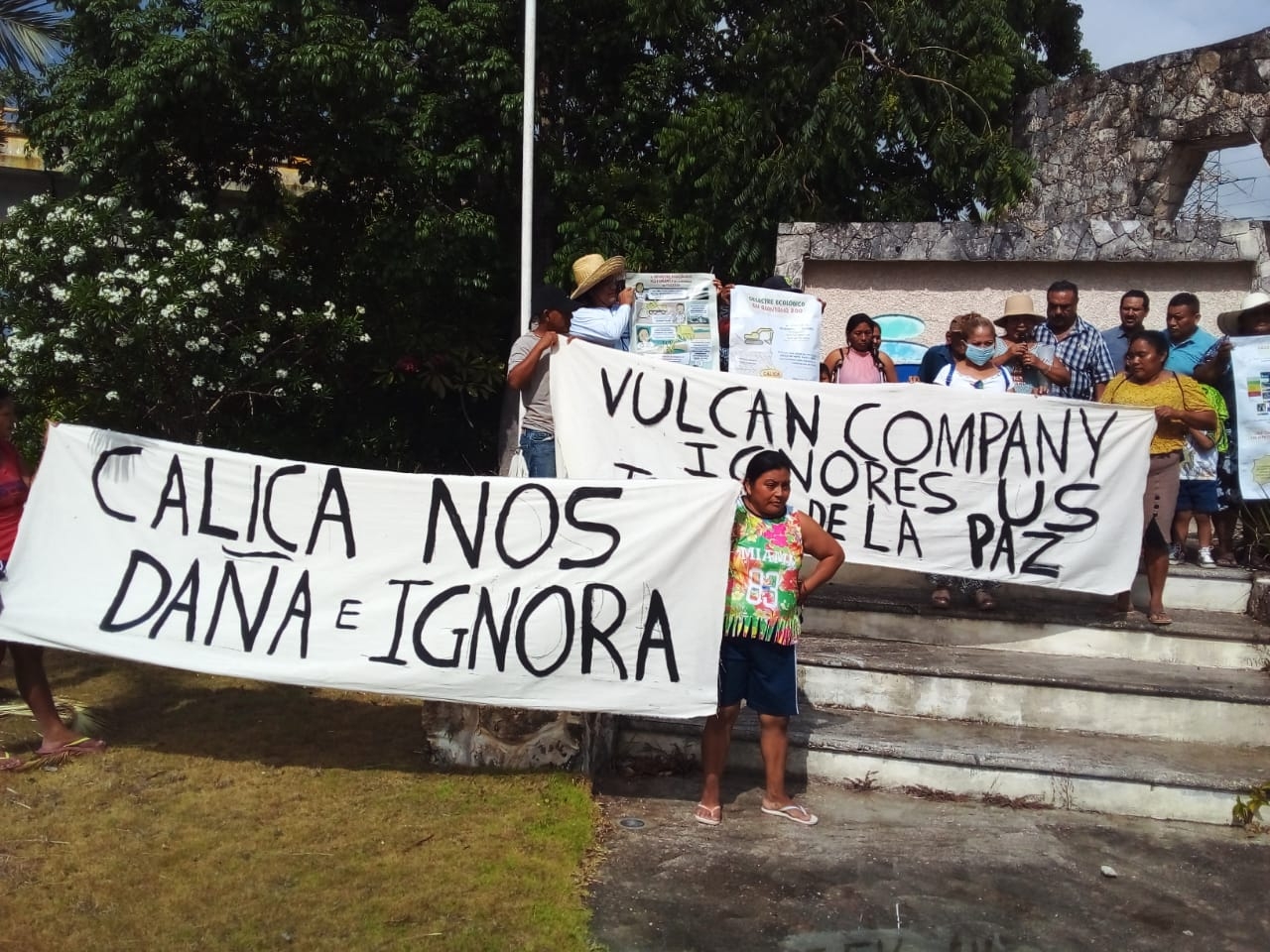 Habitantes de una comunidad en Playa del Carmen se manifiestan contra Calica